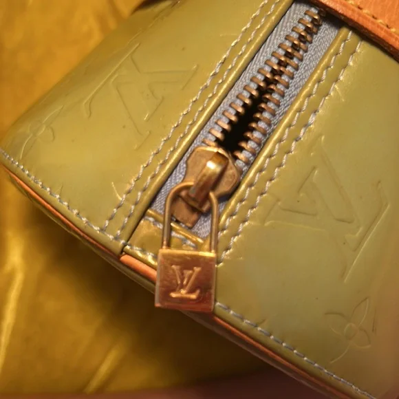AUTHENTIC Louis Vuitton Vernis Bedford Bag project piece